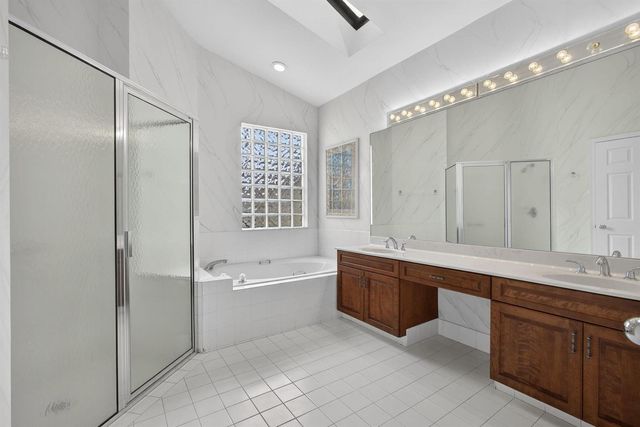 6375 Three Lakes Lane, Boynton Beach, FL 33437