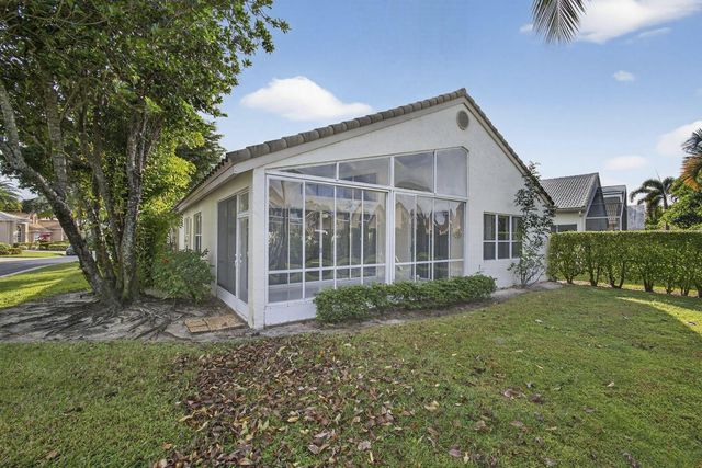 6375 Three Lakes Lane, Boynton Beach, FL 33437