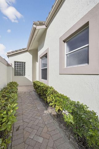 6375 Three Lakes Lane, Boynton Beach, FL 33437