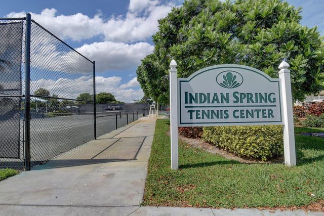 6375 Three Lakes Lane, Boynton Beach, FL 33437
