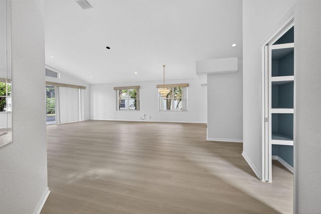6375 Three Lakes Lane, Boynton Beach, FL 33437