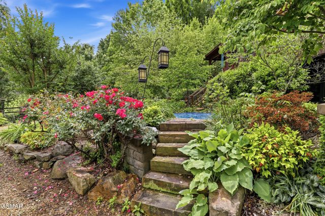 1309 Licklog Hollow Road, Sevierville, TN 37876