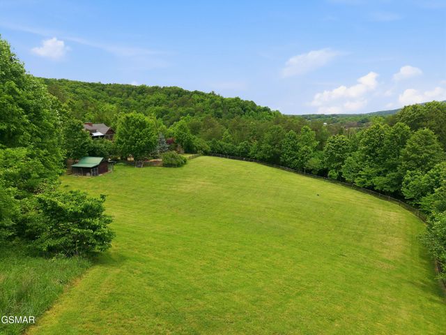 1309 Licklog Hollow Road, Sevierville, TN 37876