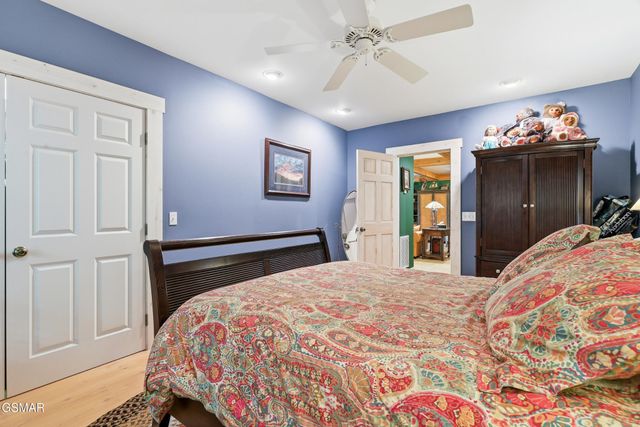 1309 Licklog Hollow Road, Sevierville, TN 37876