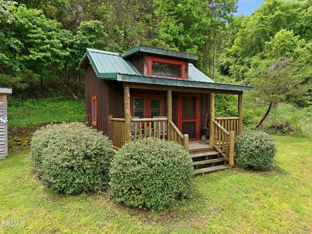 1309 Licklog Hollow Road, Sevierville, TN 37876