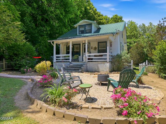 1309 Licklog Hollow Road, Sevierville, TN 37876