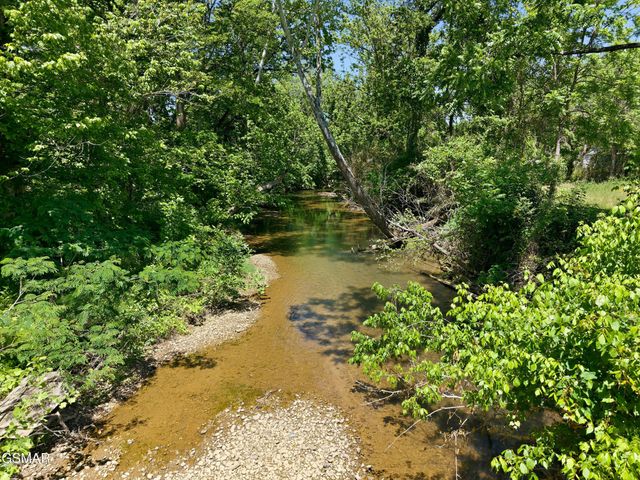 1309 Licklog Hollow Road, Sevierville, TN 37876