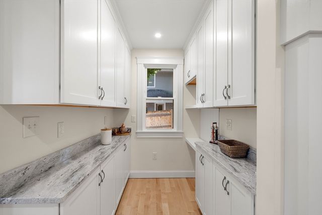 649 Main, Haverhill, MA 01830