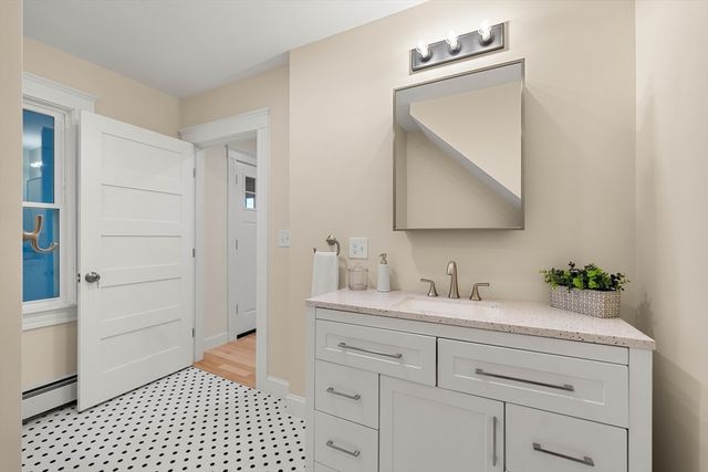 649 Main, Haverhill, MA 01830