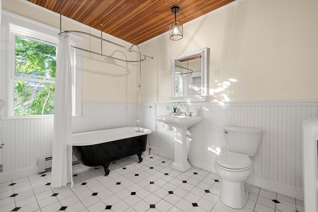 649 Main, Haverhill, MA 01830