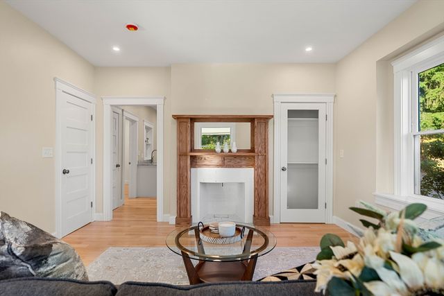 649 Main, Haverhill, MA 01830