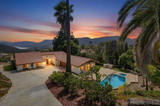 2450 Vista Lago Ter, Escondido, CA 92029