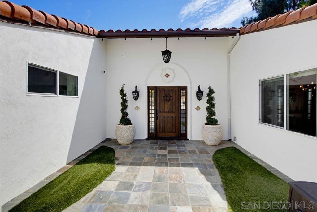 2450 Vista Lago Ter, Escondido, CA 92029 — photo 5
