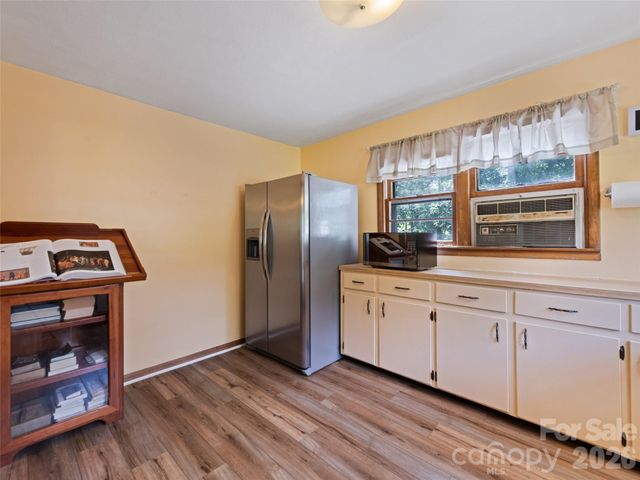 1714 Iron Duff Road, Waynesville, NC 28785