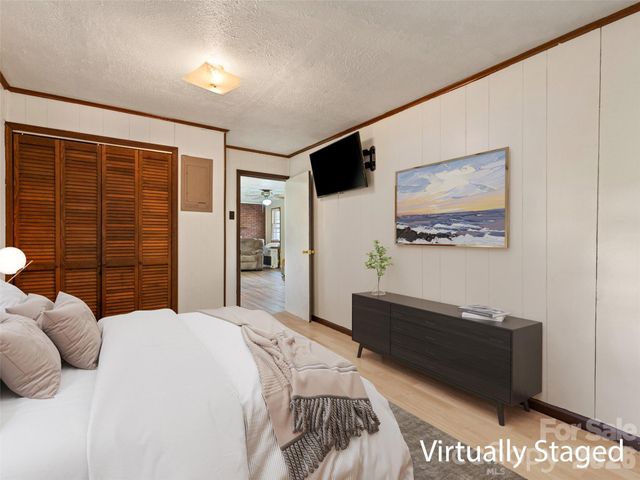 1714 Iron Duff Road, Waynesville, NC 28785