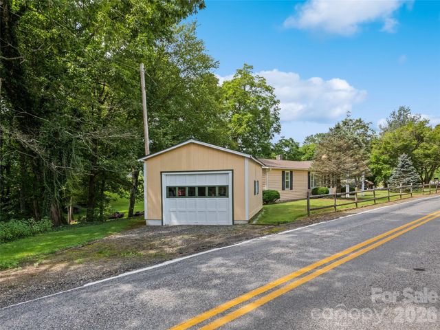 1714 Iron Duff Road, Waynesville, NC 28785