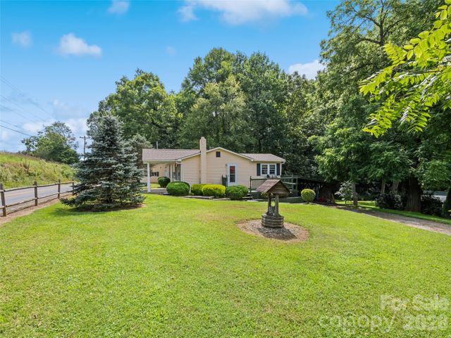 1714 Iron Duff Road, Waynesville, NC 28785