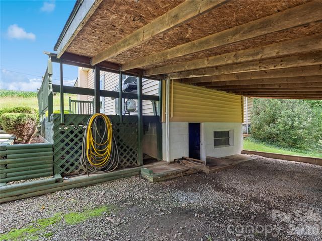 1714 Iron Duff Road, Waynesville, NC 28785