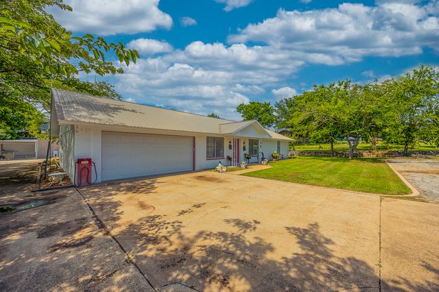 1978 Hill Top Circle, Weatherford, TX 76085