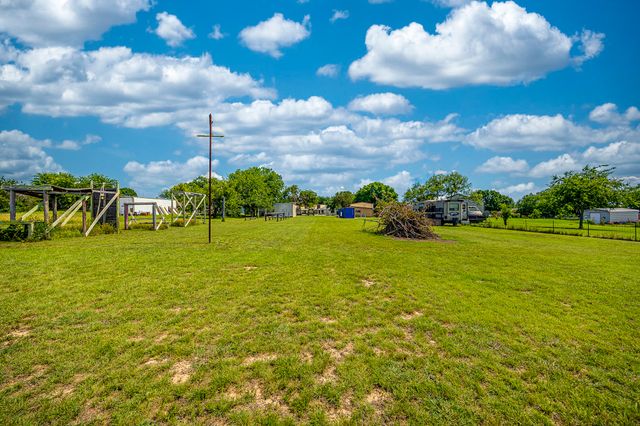 1978 Hill Top Circle, Weatherford, TX 76085