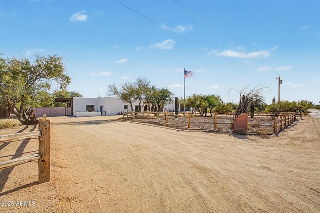 6835 E DALE Lane, Scottsdale, AZ 85266