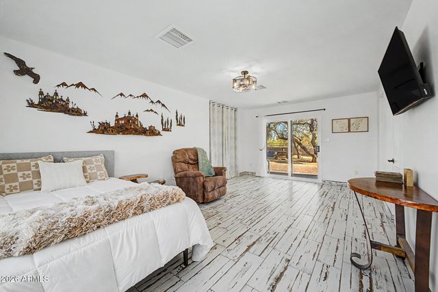 6835 E DALE Lane, Scottsdale, AZ 85266