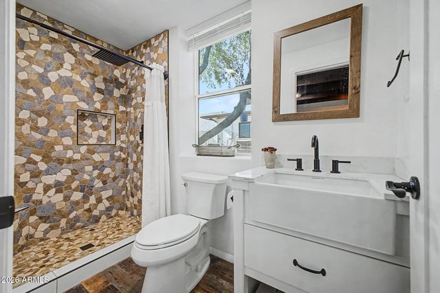 6835 E DALE Lane, Scottsdale, AZ 85266