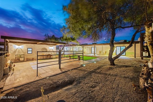 6835 E DALE Lane, Scottsdale, AZ 85266