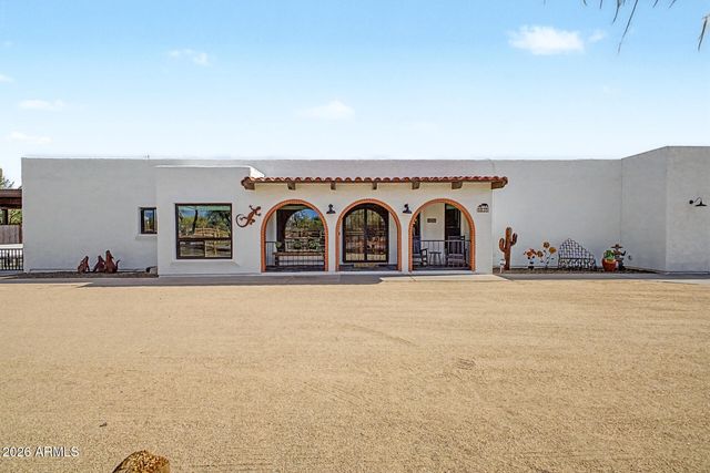 6835 E DALE Lane, Scottsdale, AZ 85266