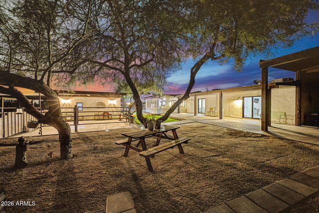 6835 E DALE Lane, Scottsdale, AZ 85266