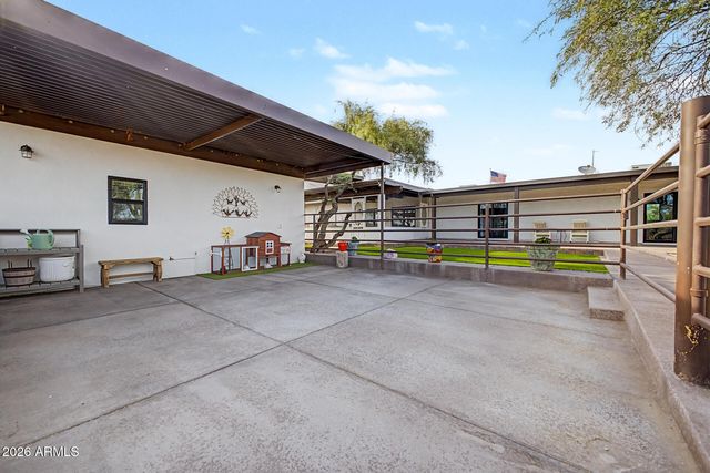 6835 E DALE Lane, Scottsdale, AZ 85266