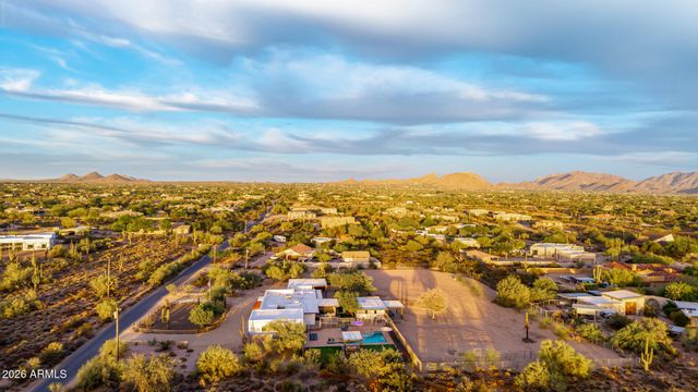 6835 E DALE Lane, Scottsdale, AZ 85266