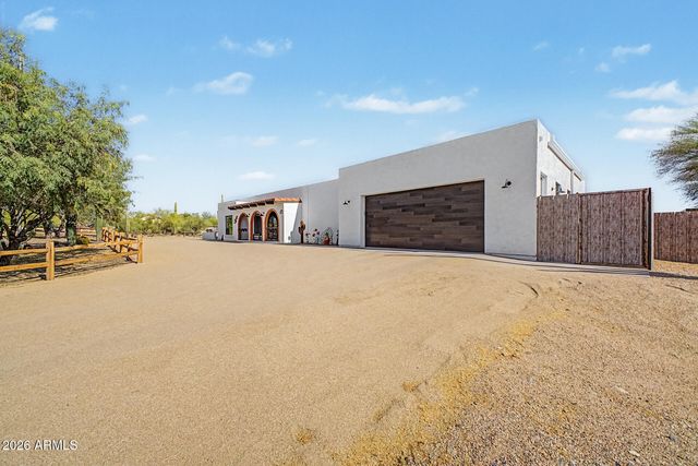 6835 E DALE Lane, Scottsdale, AZ 85266