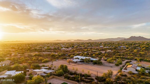 6835 E DALE Lane, Scottsdale, AZ 85266