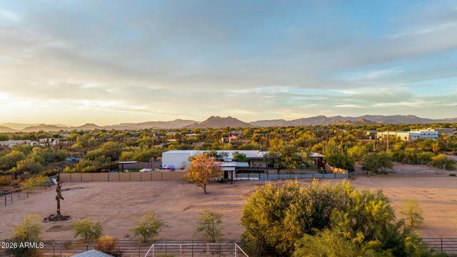 6835 E DALE Lane, Scottsdale, AZ 85266
