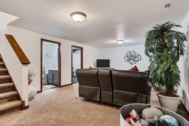 709 Wildwood COURT, La Crescent, MN 55947