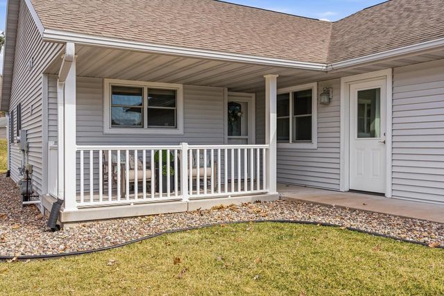 709 Wildwood COURT, La Crescent, MN 55947