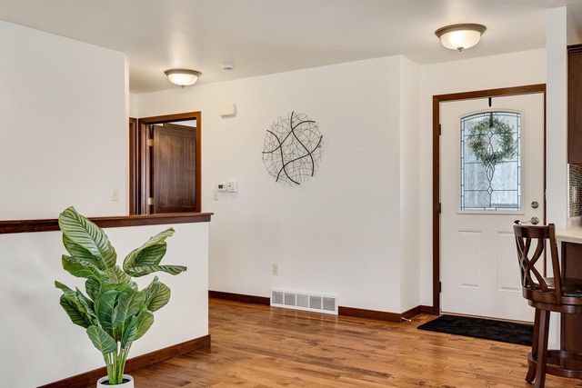 709 Wildwood COURT, La Crescent, MN 55947