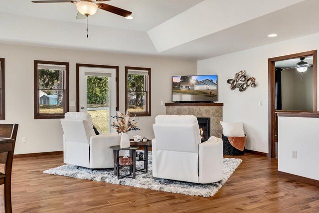 709 Wildwood COURT, La Crescent, MN 55947