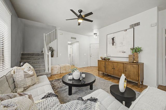 2061 N 29TH Place, Mesa, AZ 85213