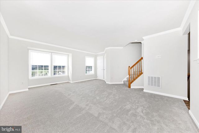 18 ZAHARIAS DR, Martinsburg, WV 25405