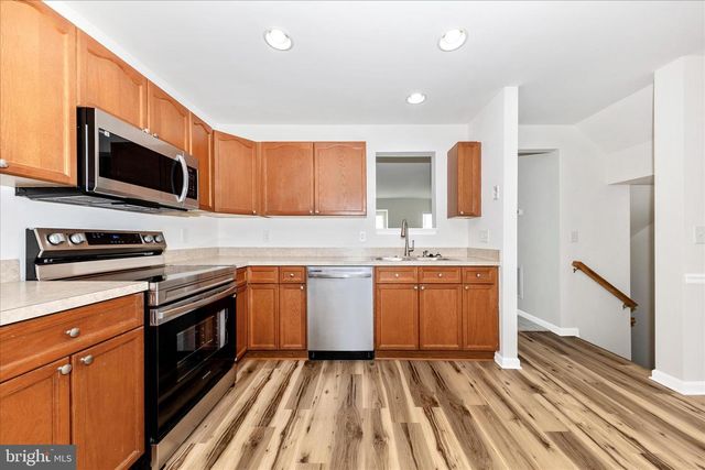 18 ZAHARIAS DR, Martinsburg, WV 25405