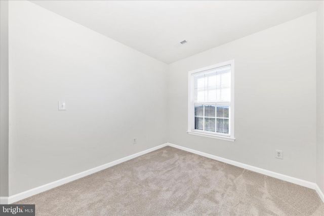 18 ZAHARIAS DR, Martinsburg, WV 25405