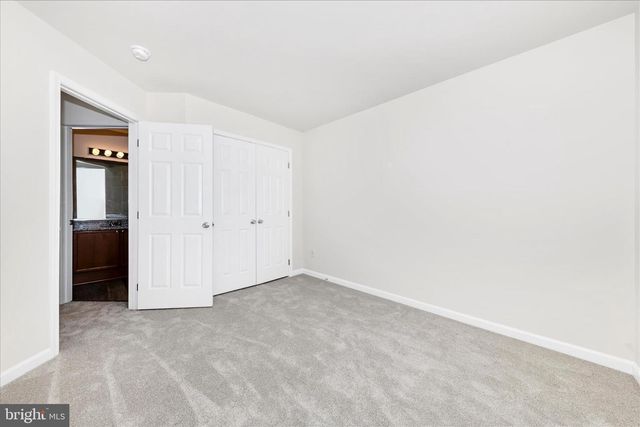 18 ZAHARIAS DR, Martinsburg, WV 25405