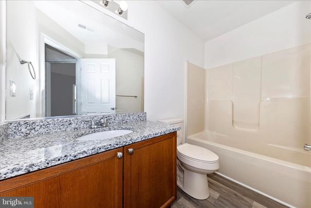 18 ZAHARIAS DR, Martinsburg, WV 25405