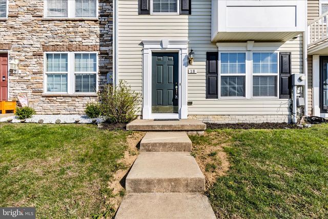18 ZAHARIAS DR, Martinsburg, WV 25405