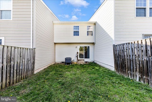 18 ZAHARIAS DR, Martinsburg, WV 25405