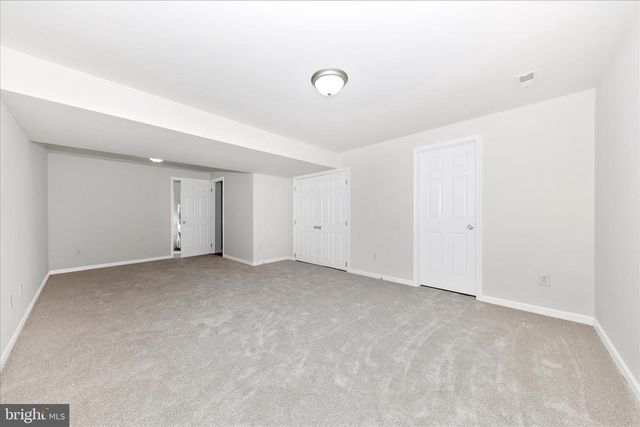 18 ZAHARIAS DR, Martinsburg, WV 25405