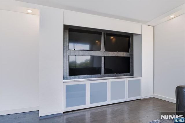 2 Horizon Road 812, Fort Lee, NJ 07024