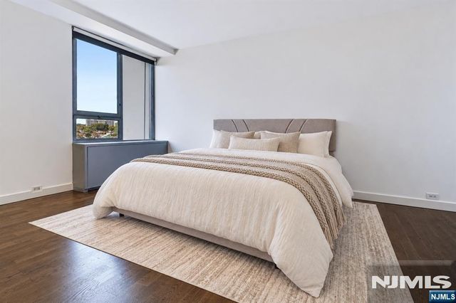 2 Horizon Road 812, Fort Lee, NJ 07024
